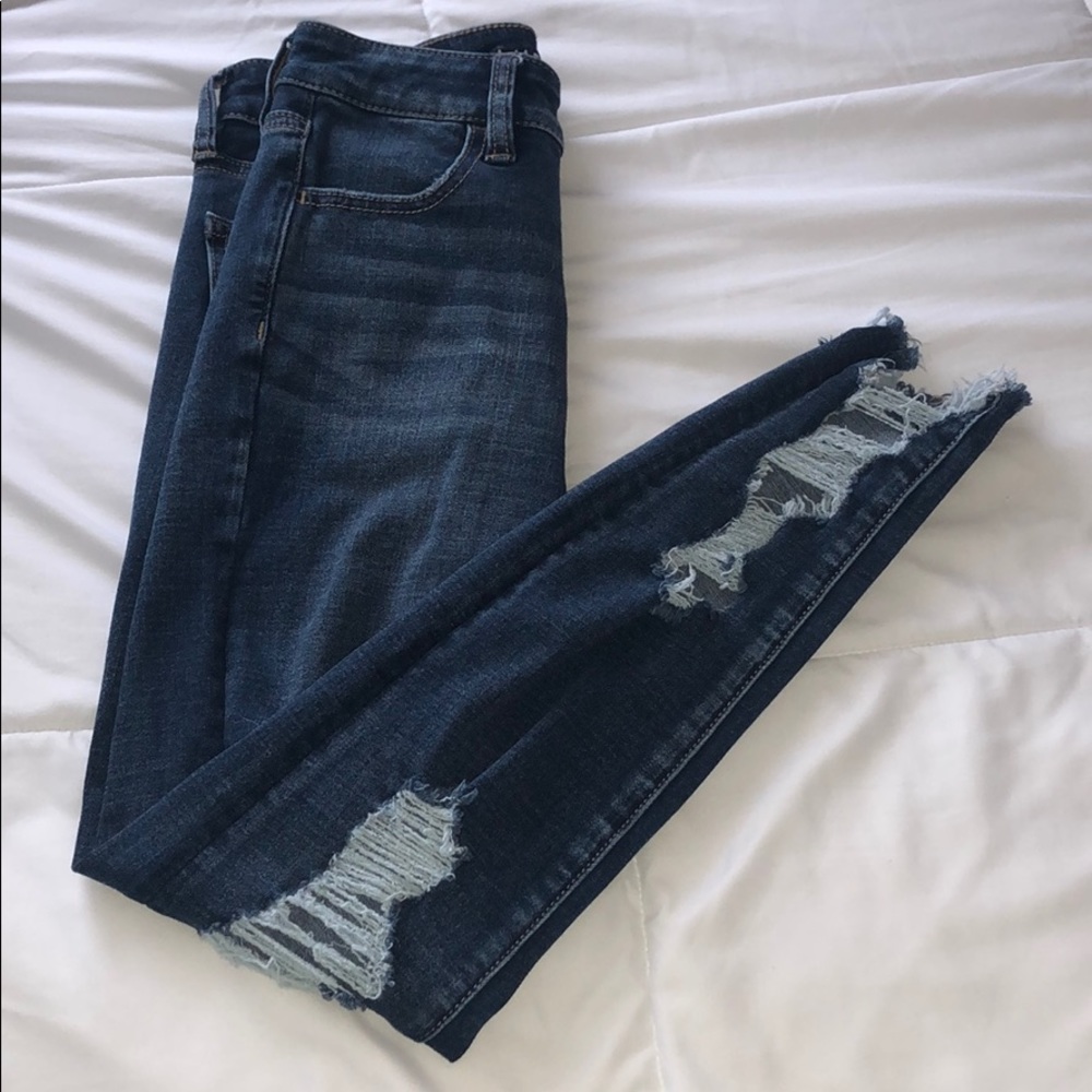 ☀️NWOT☀️      American Eagle ripped jeans